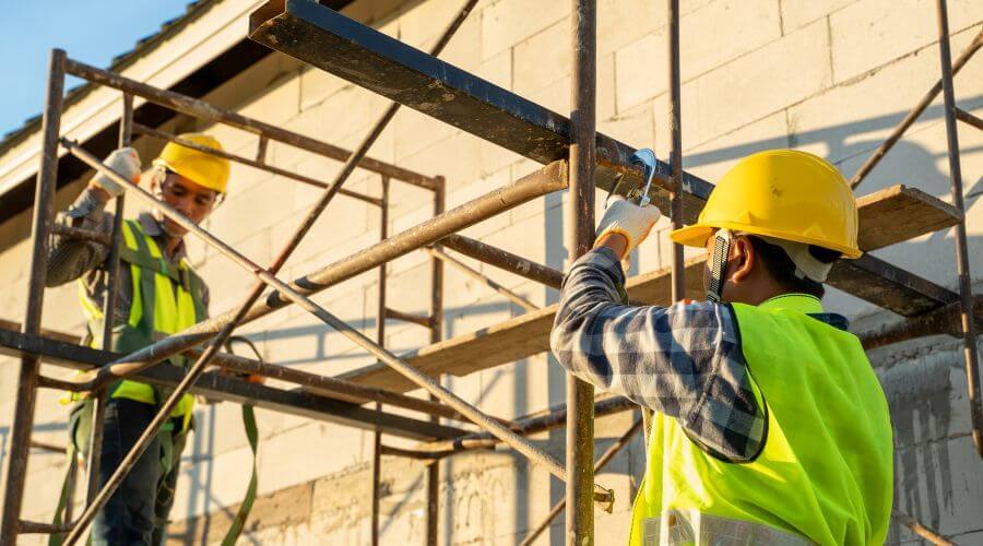 Professional fairlawn roofing services in Levering, MI